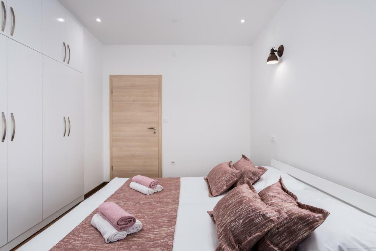 Seaside Villa Near Trogir - Poljica Марина Екстериор снимка